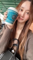 왔다.