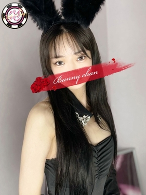 이토【모데루노様나美少女】