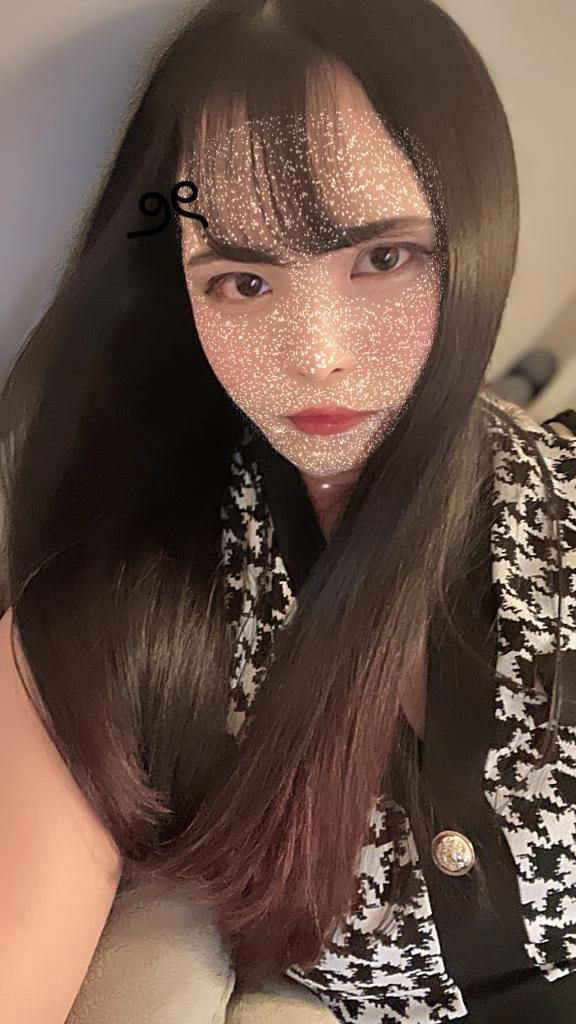오늘 밤은 누구와 보낼 수 있을까...? 🤍