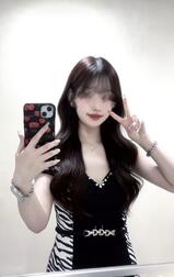 변태 한 소녀 👧🏻‎💞