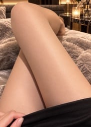 生足チラッ♡