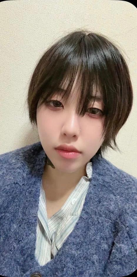 슈