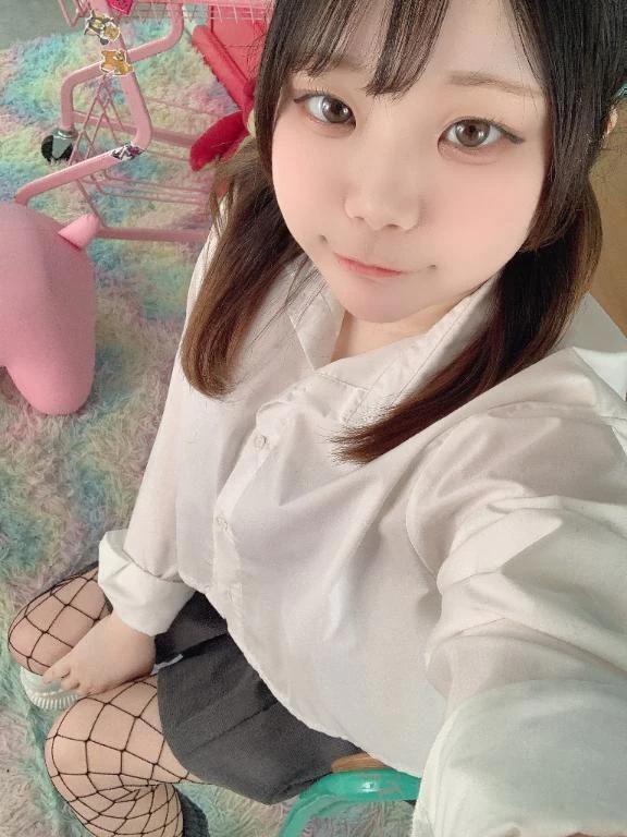 있습니다!