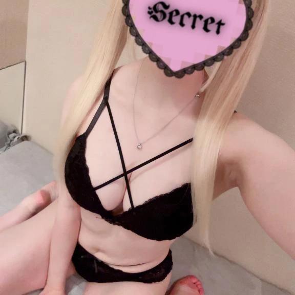 8/25