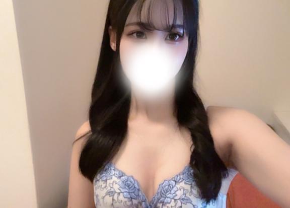 8월